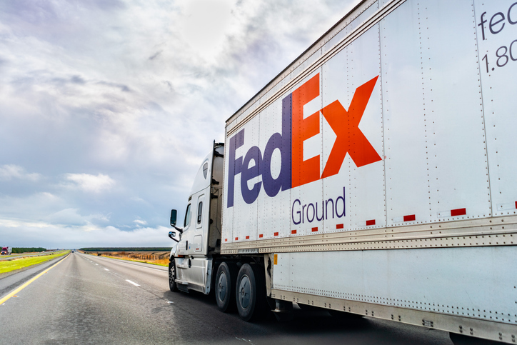 Can I Sue If I Get Hit by a FedEx Driver in Florida?